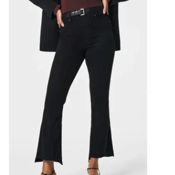 New SPANX Step Hem Kick Flare Jeans Size Medium Clean Black - Picture 3 of 10